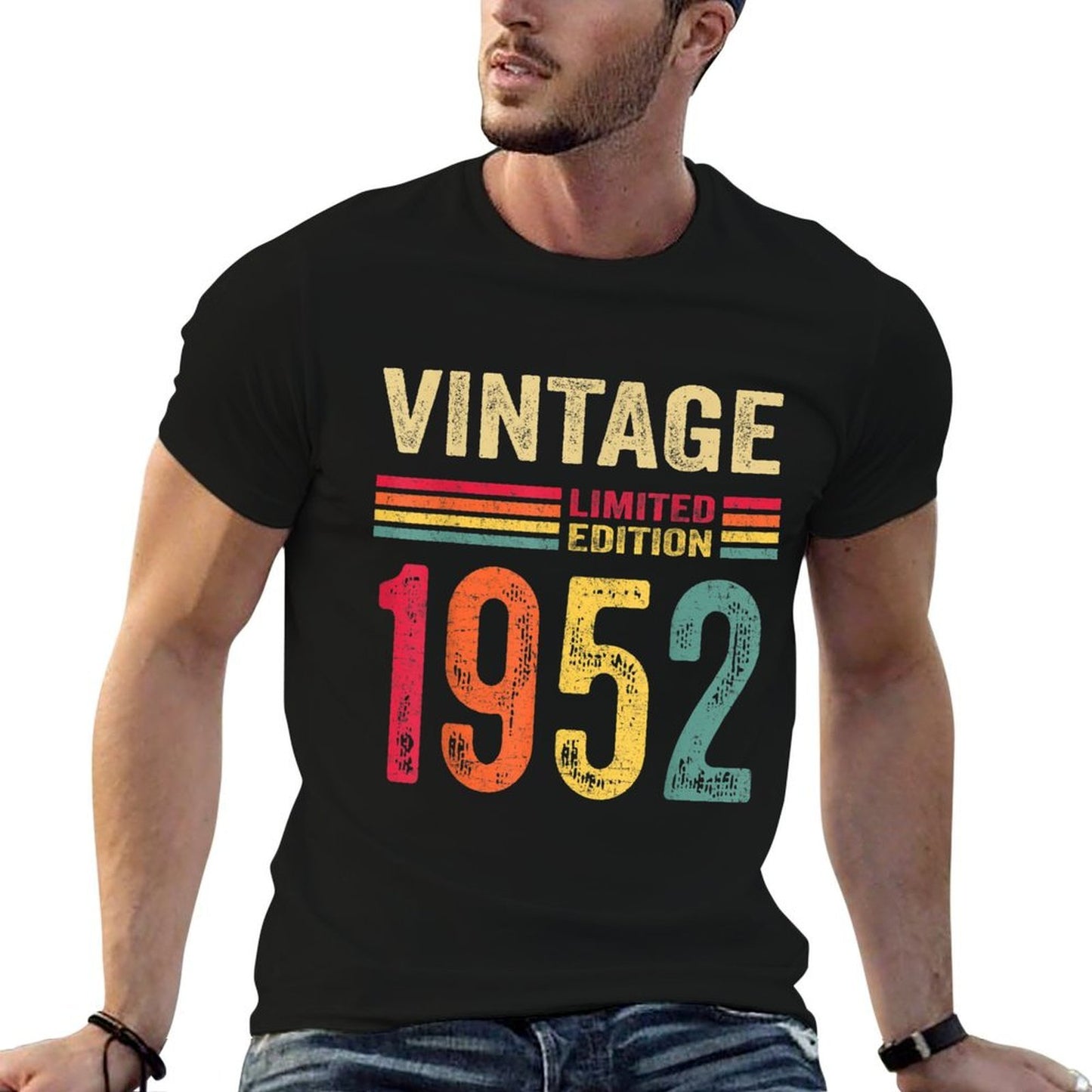 70 Year Old Gifts Vintage 1952 Limited Edition 70th Birthday Lightweight T-Shirt