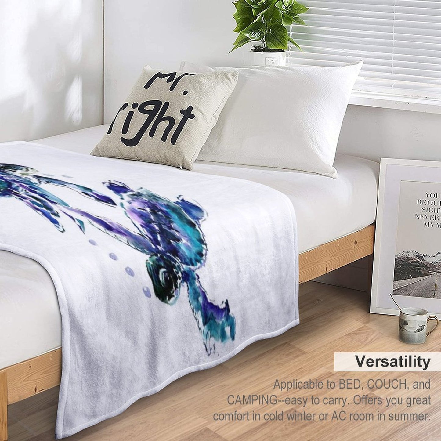 Three Sea Turtles Lightweight Throw Blanket