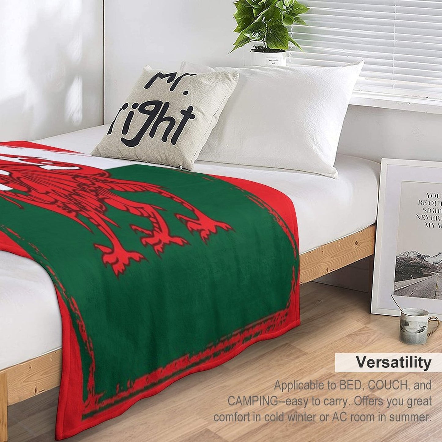 Y Ddraig Goch The Red Dragon Grunge Welsh Flag Travel-friendly Throw Blanket