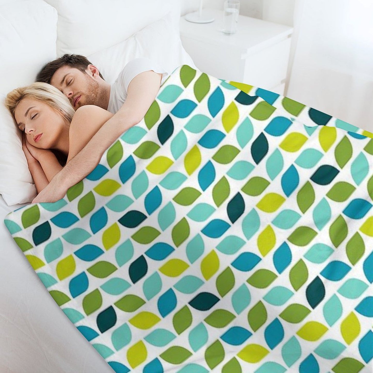 Geometric Pattern Leaf Spring Machine-washable Throw Blanket