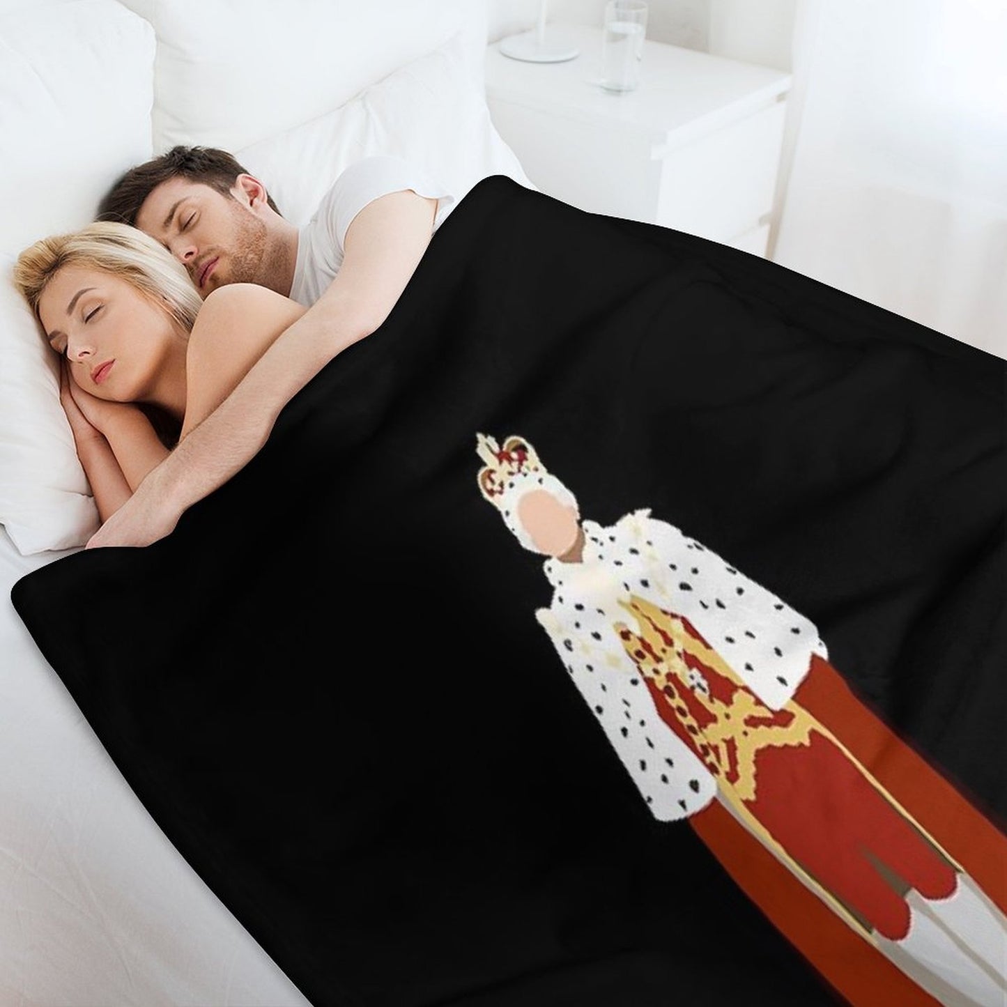 King George Compact Throw Blanket
