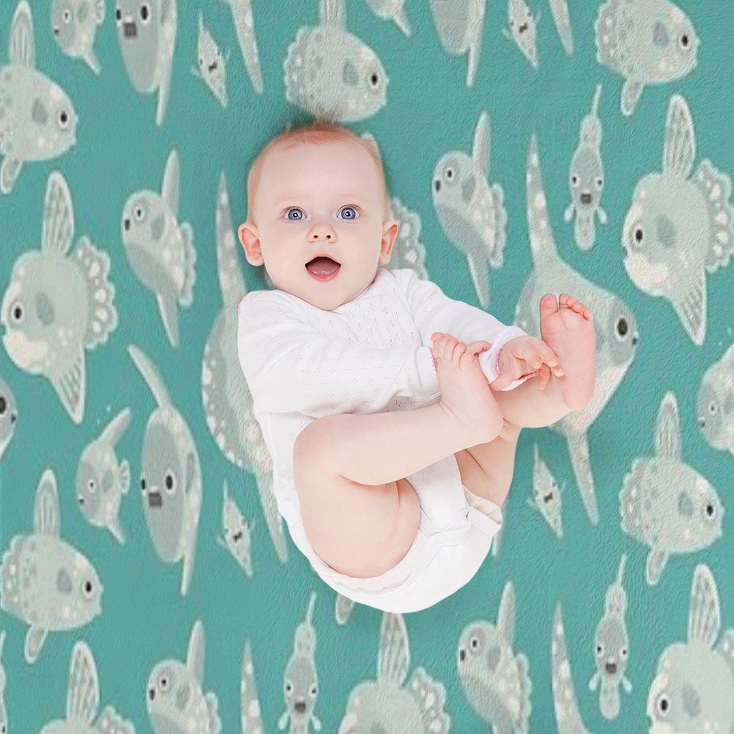 Mola Mola Quick-dry Throw Blanket