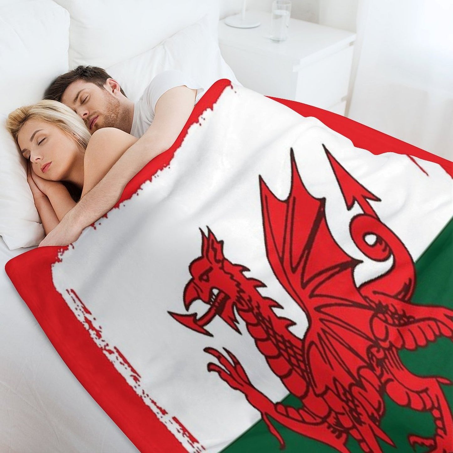 Y Ddraig Goch The Red Dragon Grunge Welsh Flag Travel-friendly Throw Blanket