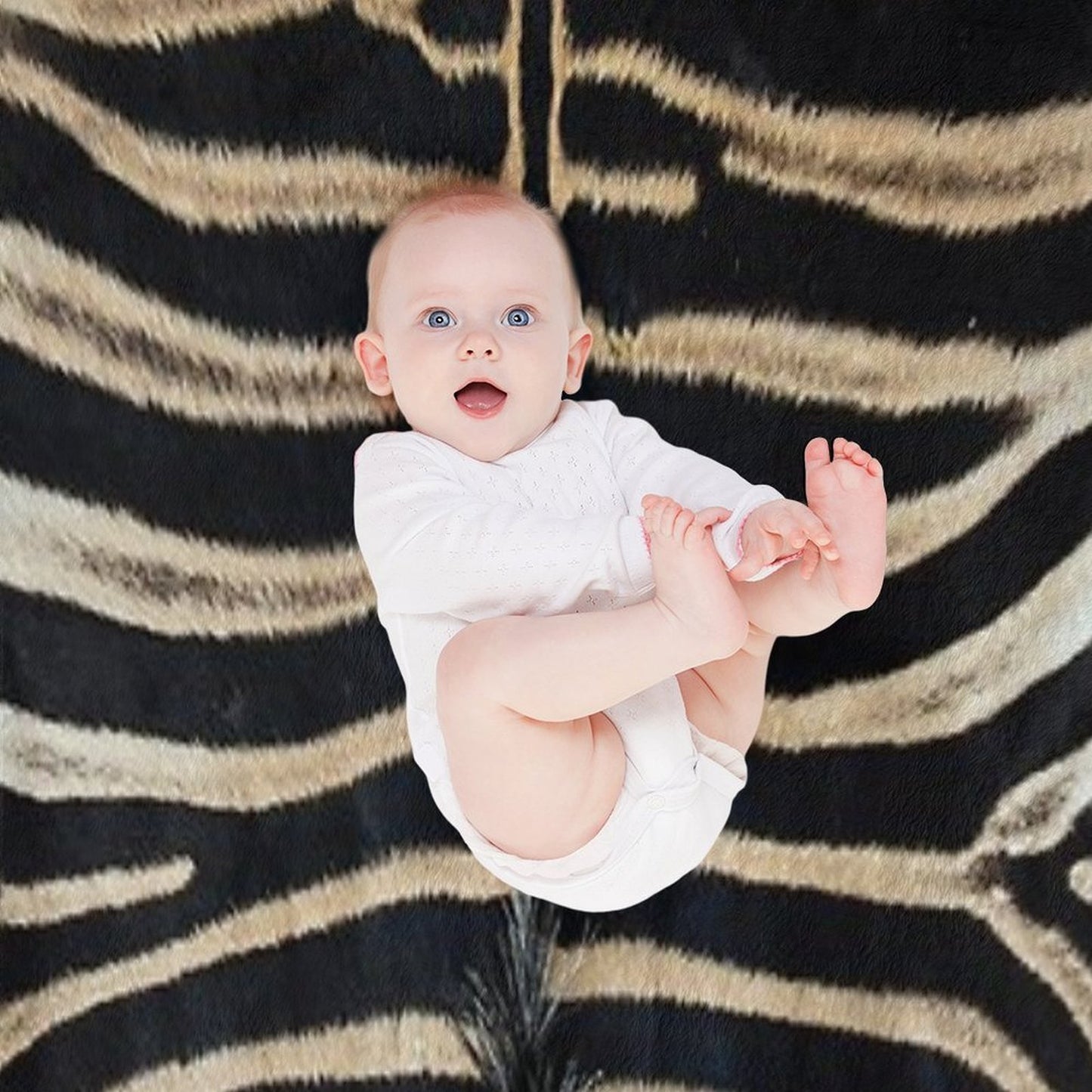 Zebra Pattern (highest Resolution & Quality) Machine-washable Throw Blanket