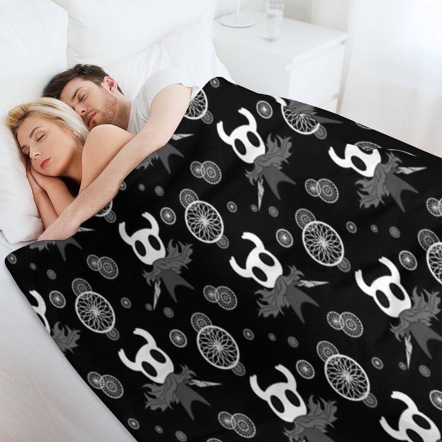 Hollow Knight Pattern All-season Throw Blanket