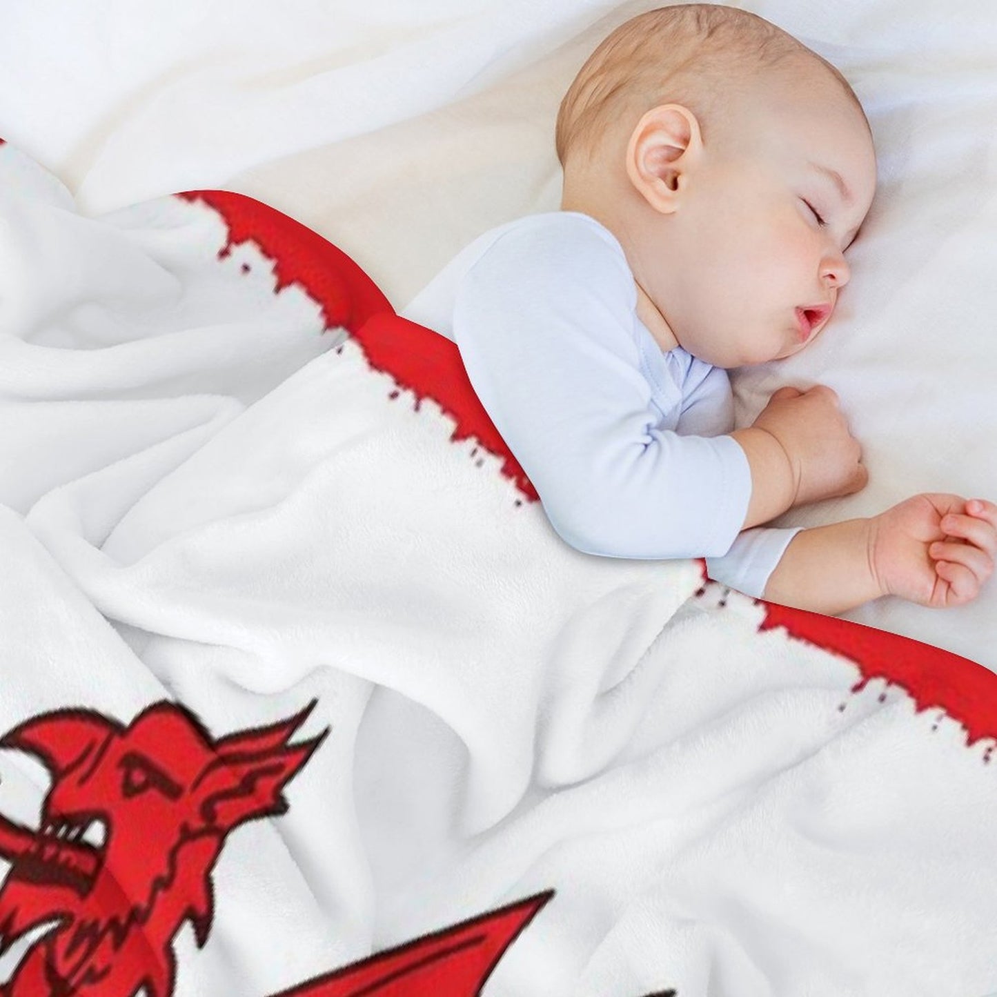 Y Ddraig Goch The Red Dragon Grunge Welsh Flag Travel-friendly Throw Blanket