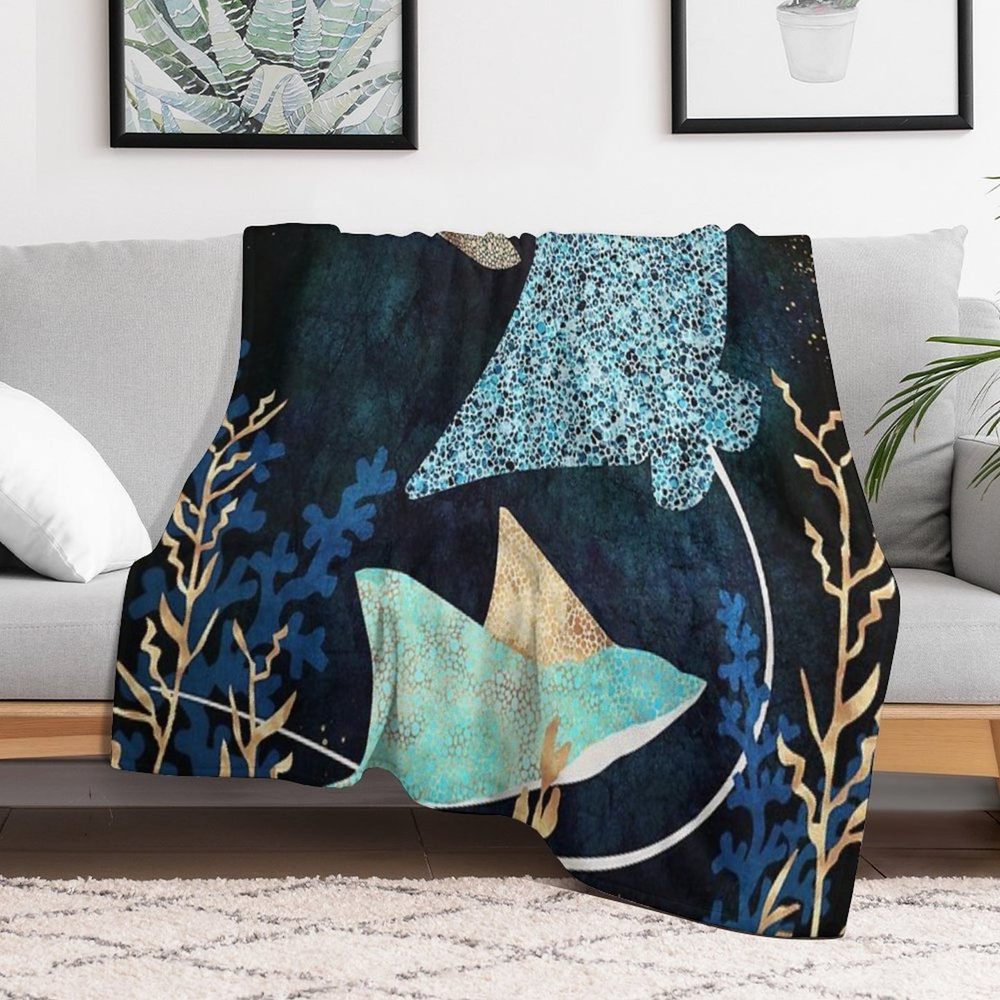Metallic Stingray II All-season Throw Blanket