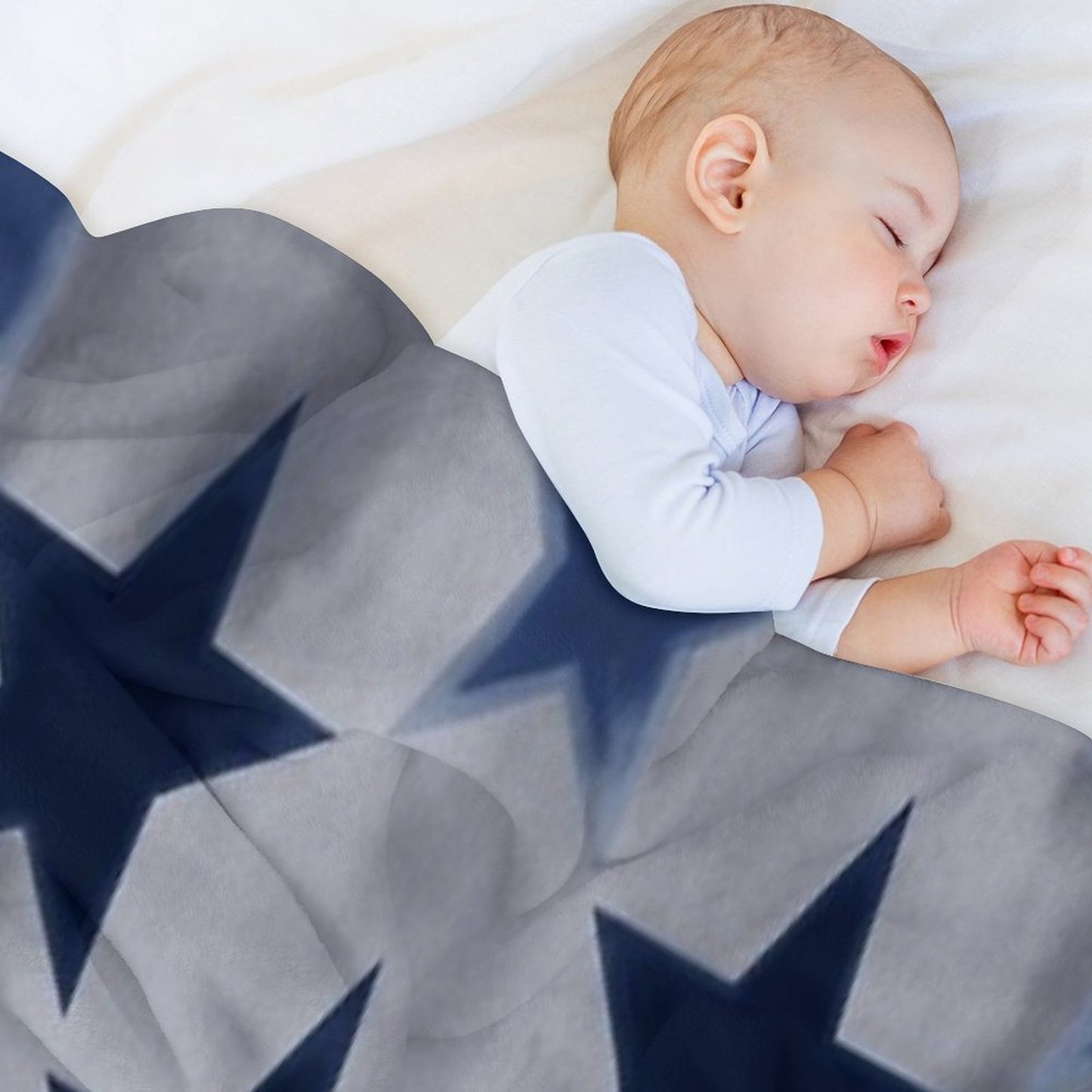 Star Pattern Machine-washable Throw Blanket