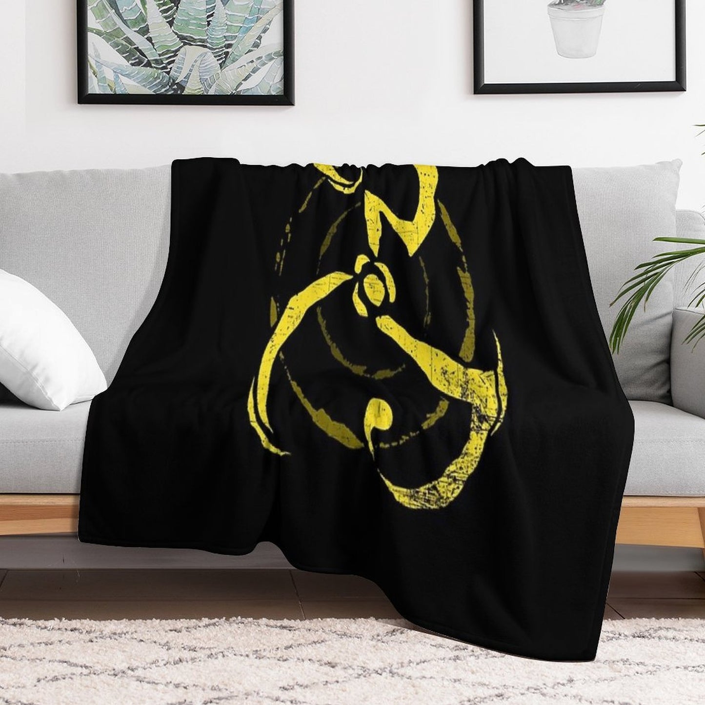Yellow Sign - King in Yellow Plush Throw Blanket