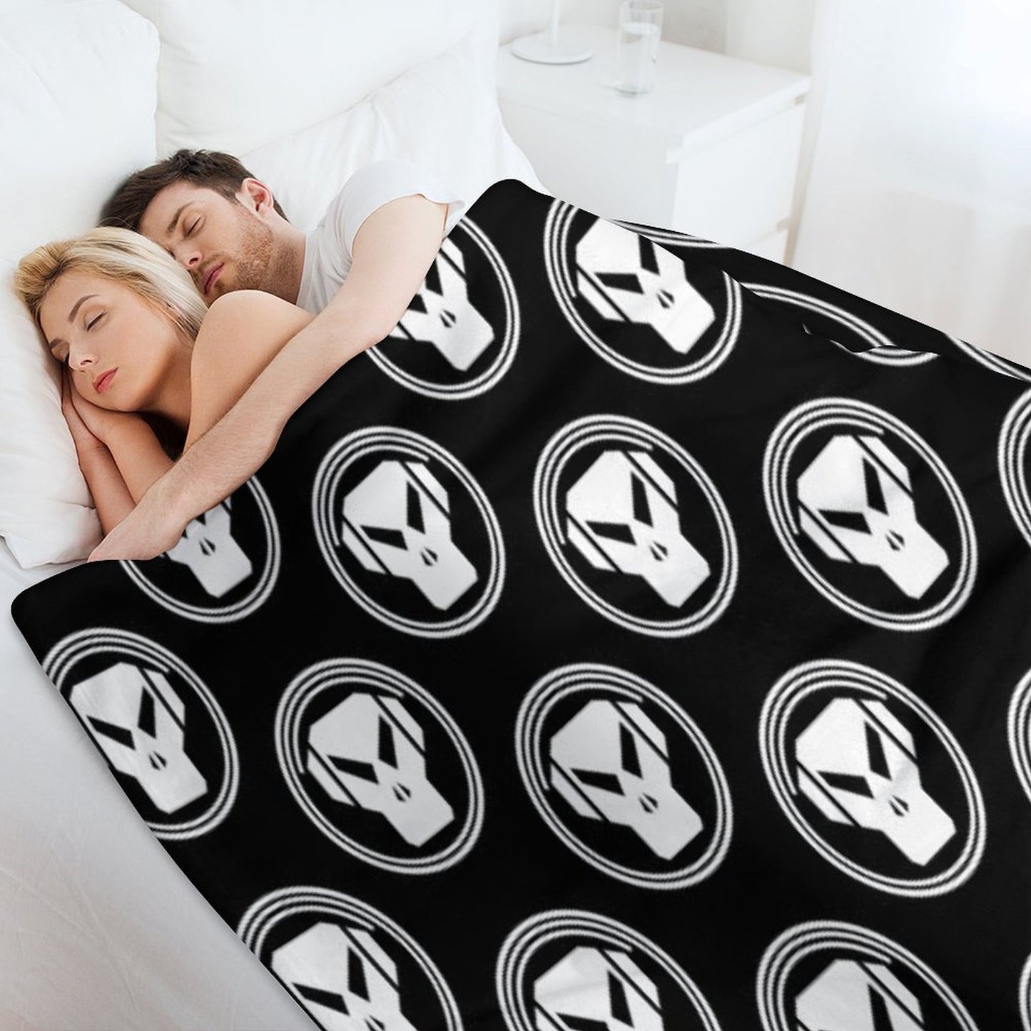 Metalheadz T-ShirtMetalheadz Classic T-Shirt Shrink-resistant Throw Blanket