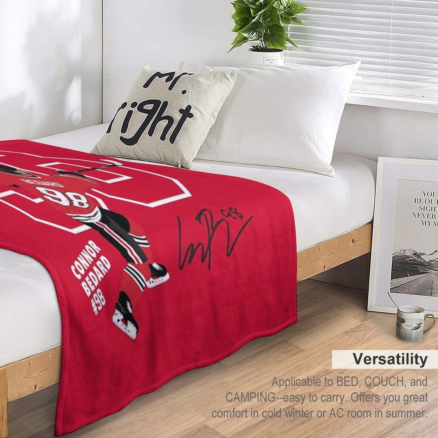 Connor Bedard Blackhawks #98 Signature Art Gift-ready Throw Blanket
