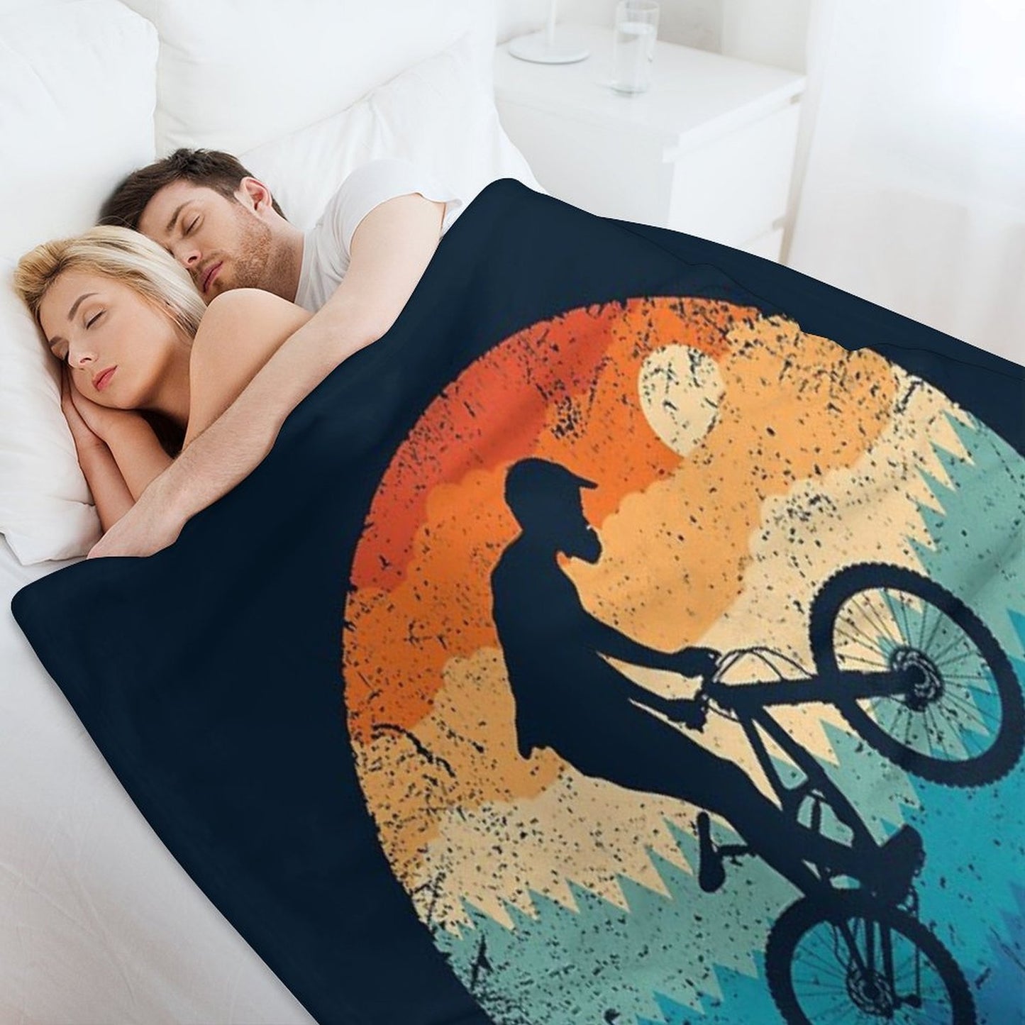 Mountain Biking Retro Machine-washable Throw Blanket