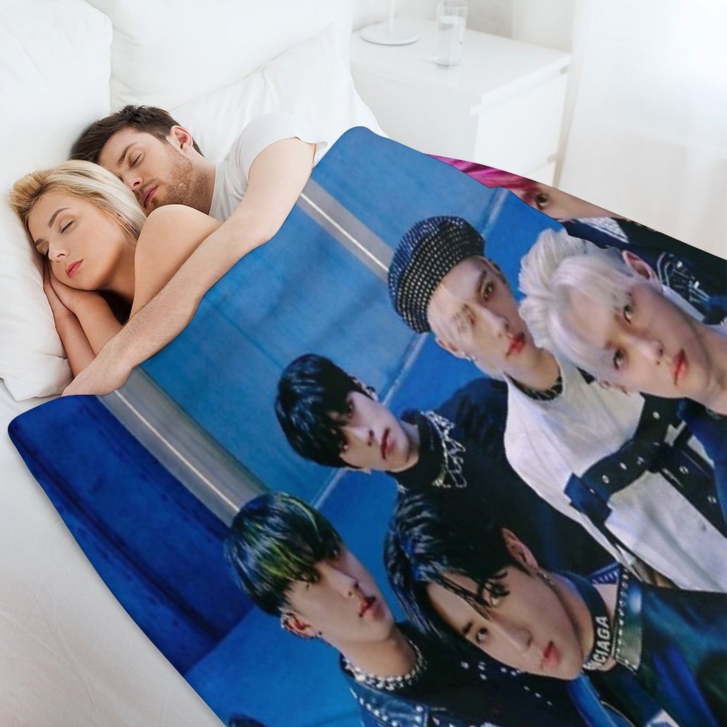 # Skz ☆ Durable Throw Blanket