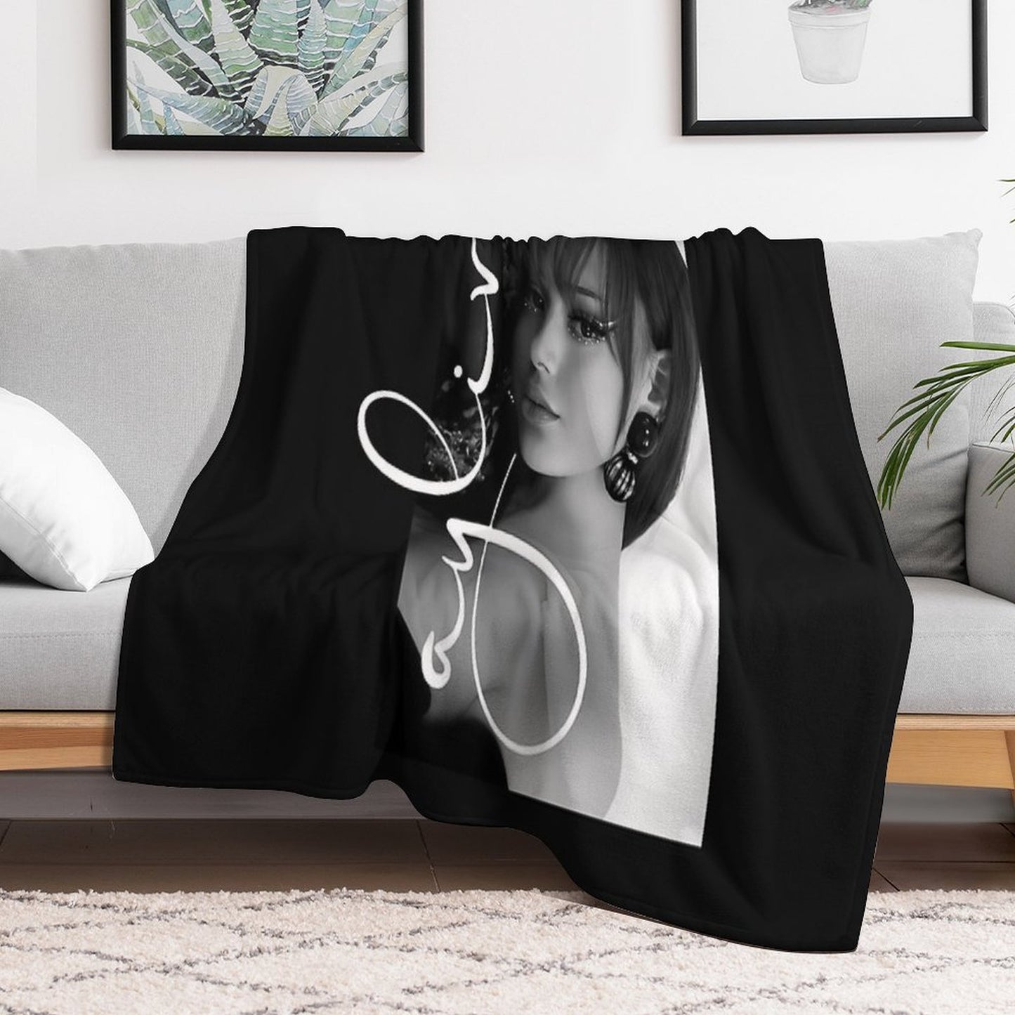 Ayliva Compact Throw Blanket