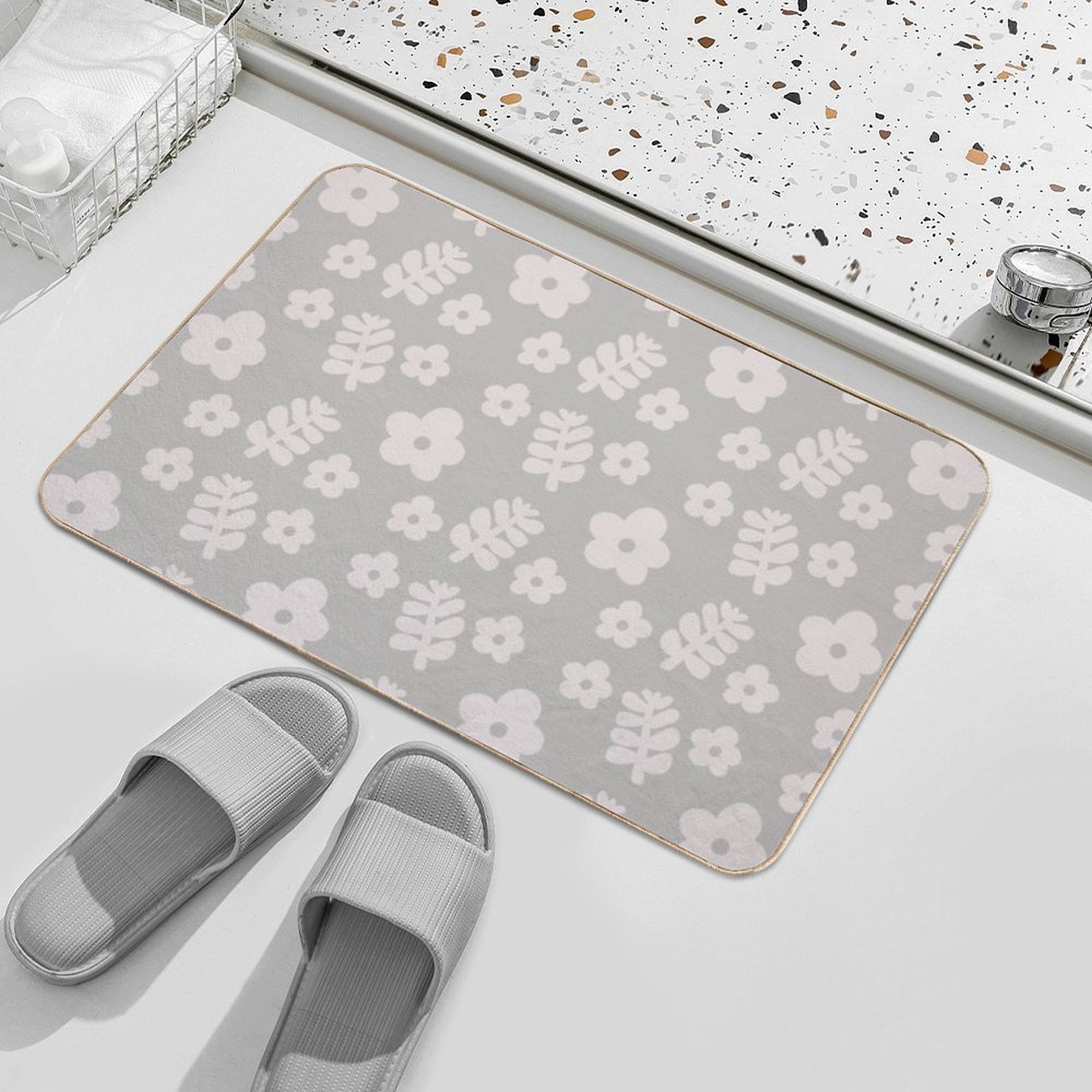 Mid Century Modern Flowers & Leaves, Cute Retro Pattern, Taupe  Slip-Resistant Bath Mat