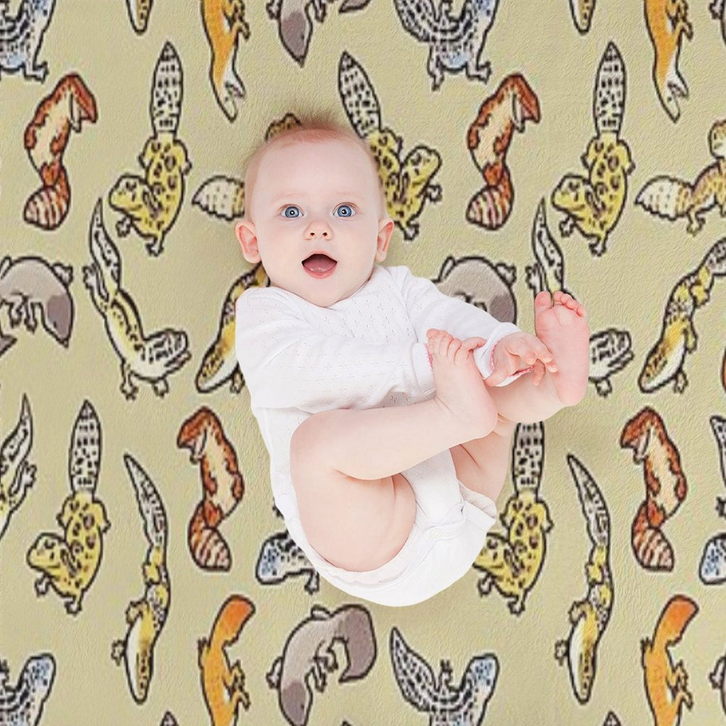 Chub Gecko Babies Wrinkle-free Throw Blanket