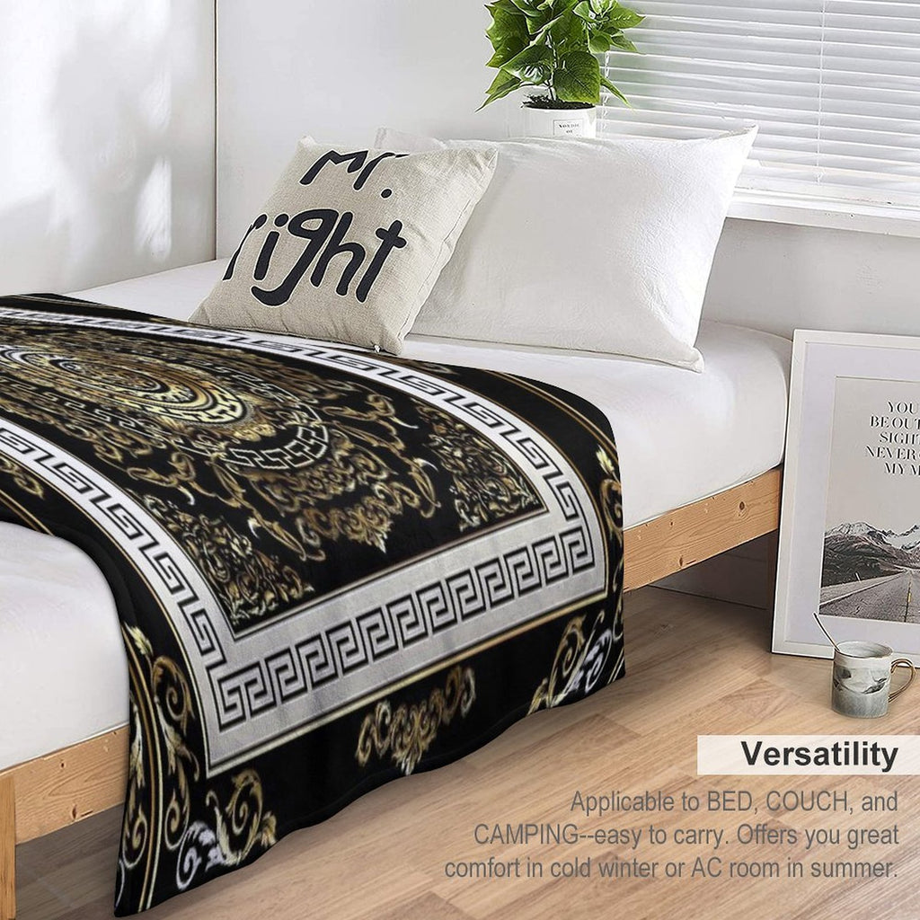 Ornate Baroque Filigree Black Cream Greek Key Meander Quick-dry Throw Blanket
