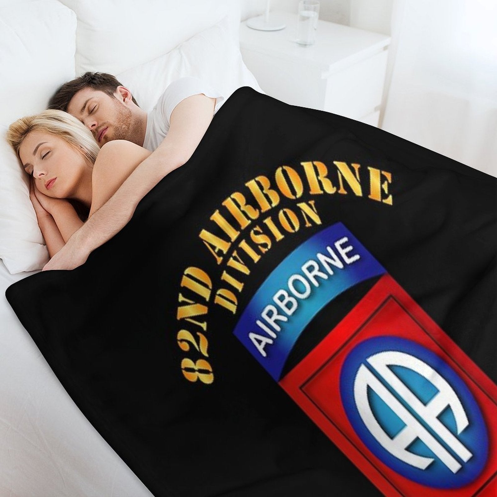 Army - 82nd Airborne Division - SSI - Ver 2 Sustainable Throw Blanket