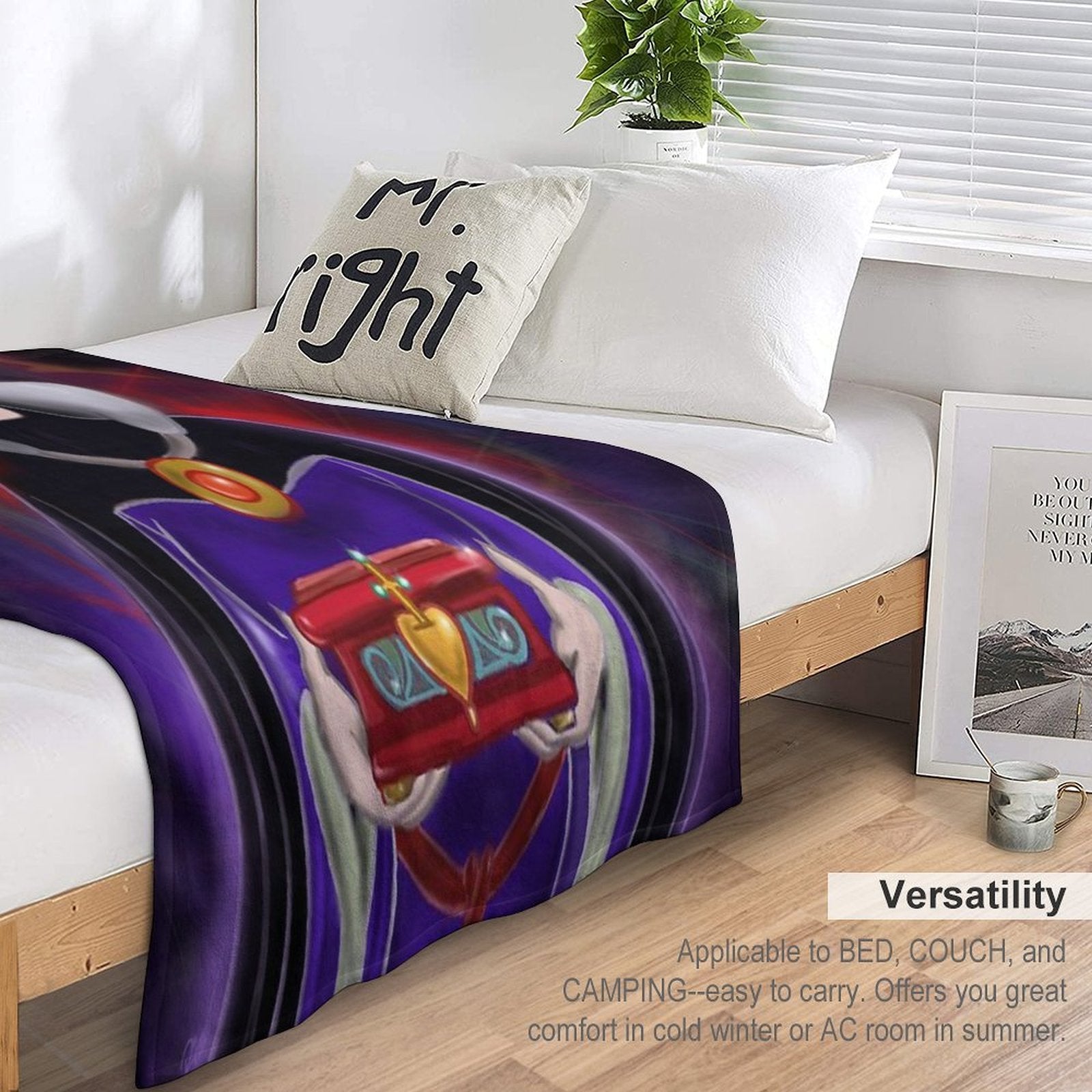 Queen of Evil Lightweight Throw Blanket