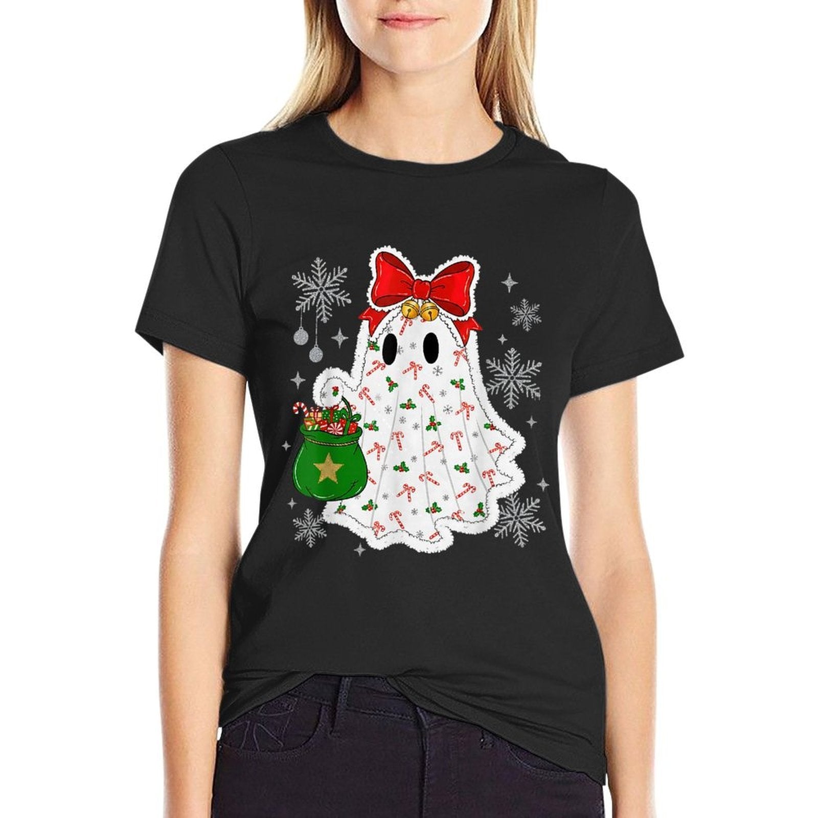 Ghost Christmas Santa Spooky Christmas  Tagless Design T-Shirt