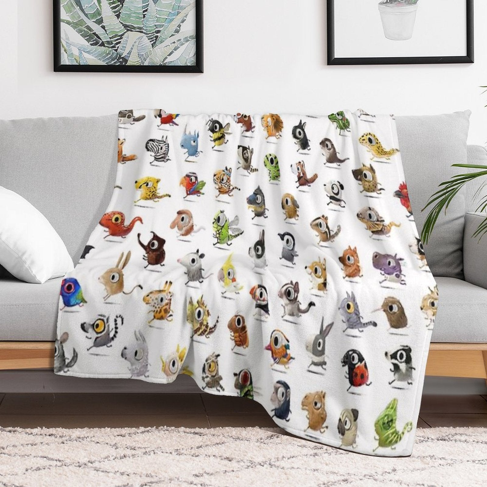 Marathon Animals Wrinkle-free Throw Blanket