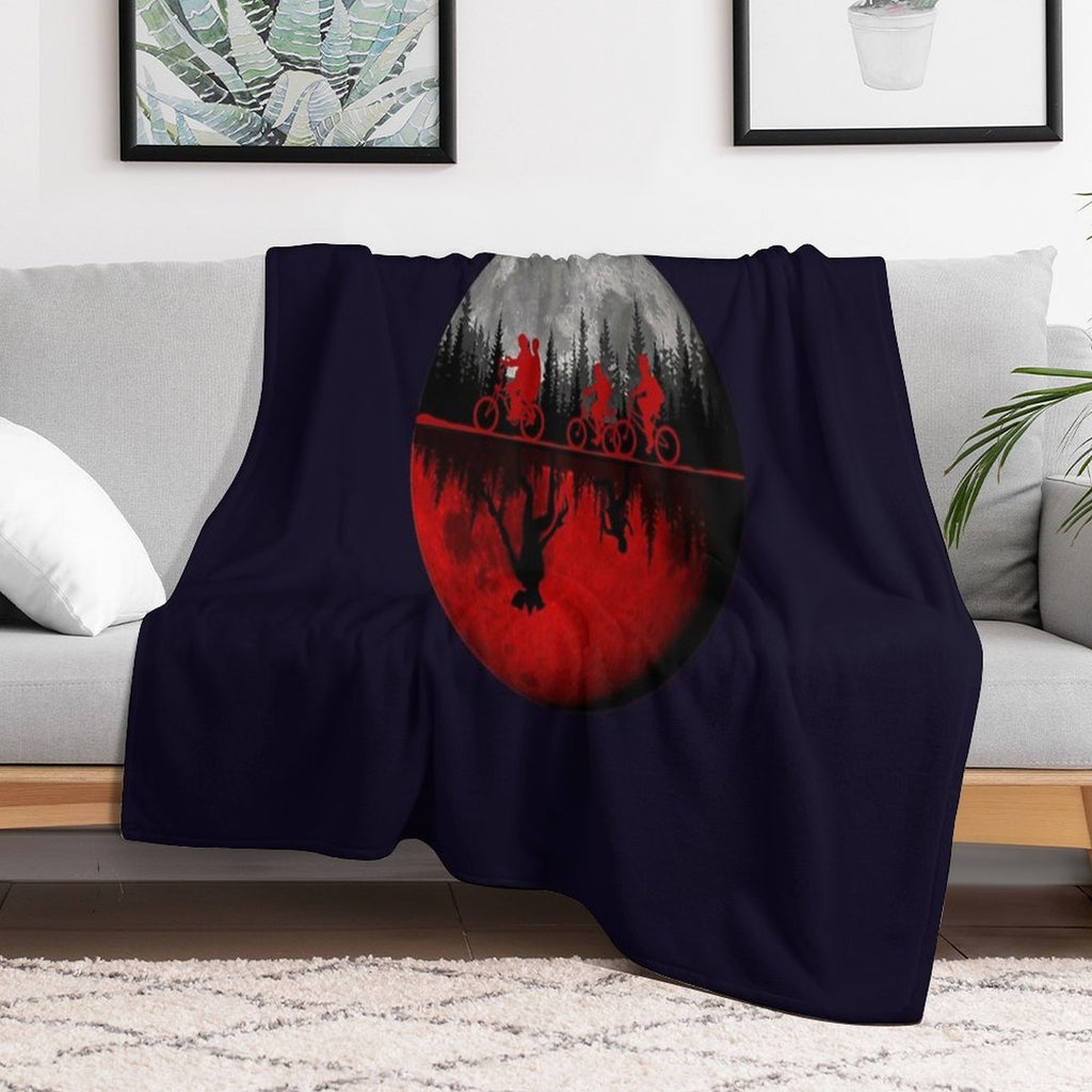 Stranger Things Moon Design Machine-washable Throw Blanket
