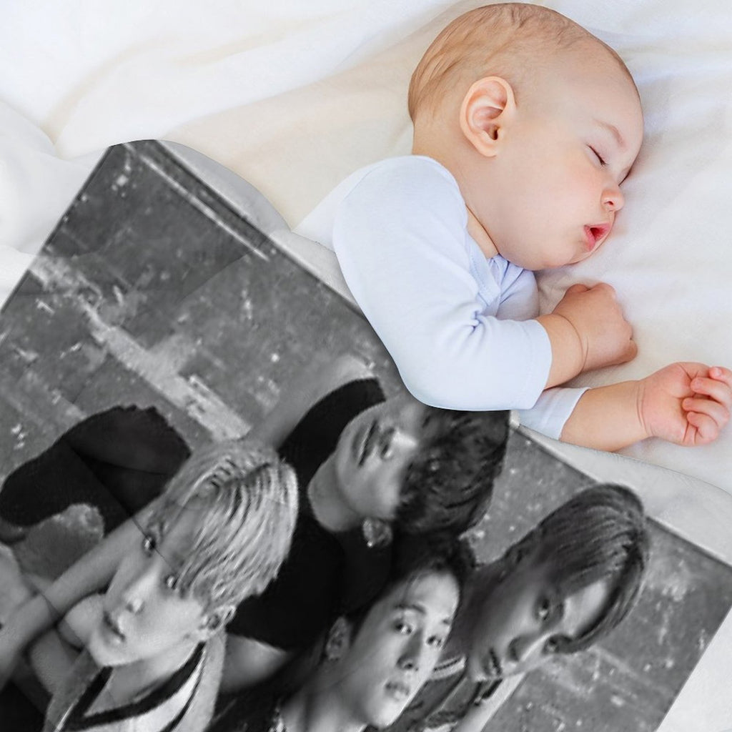 Ateez Multi-functional Throw Blanket