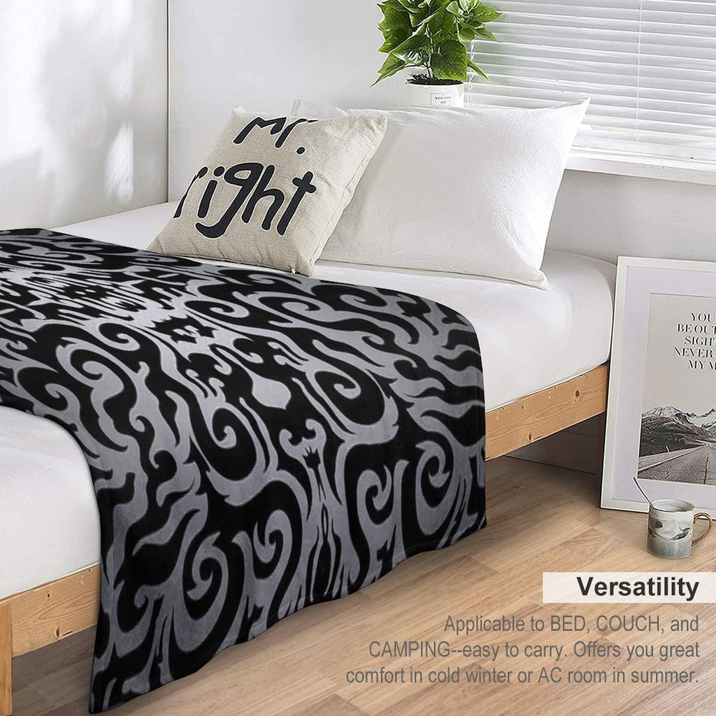 Silver Damask Brocade Pattern Travel-friendly Throw Blanket