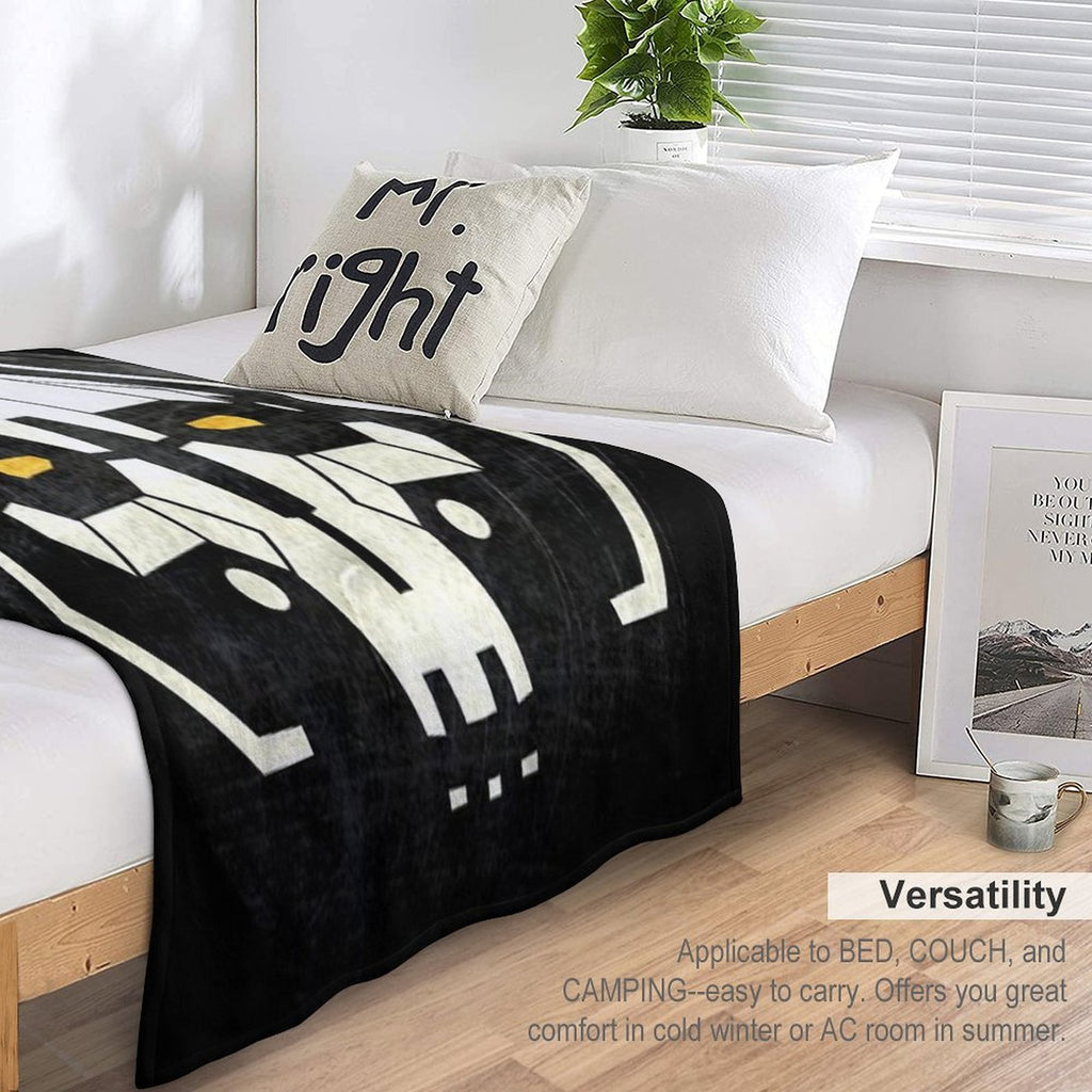 Battletech Atlas Skull Shrink-resistant Throw Blanket