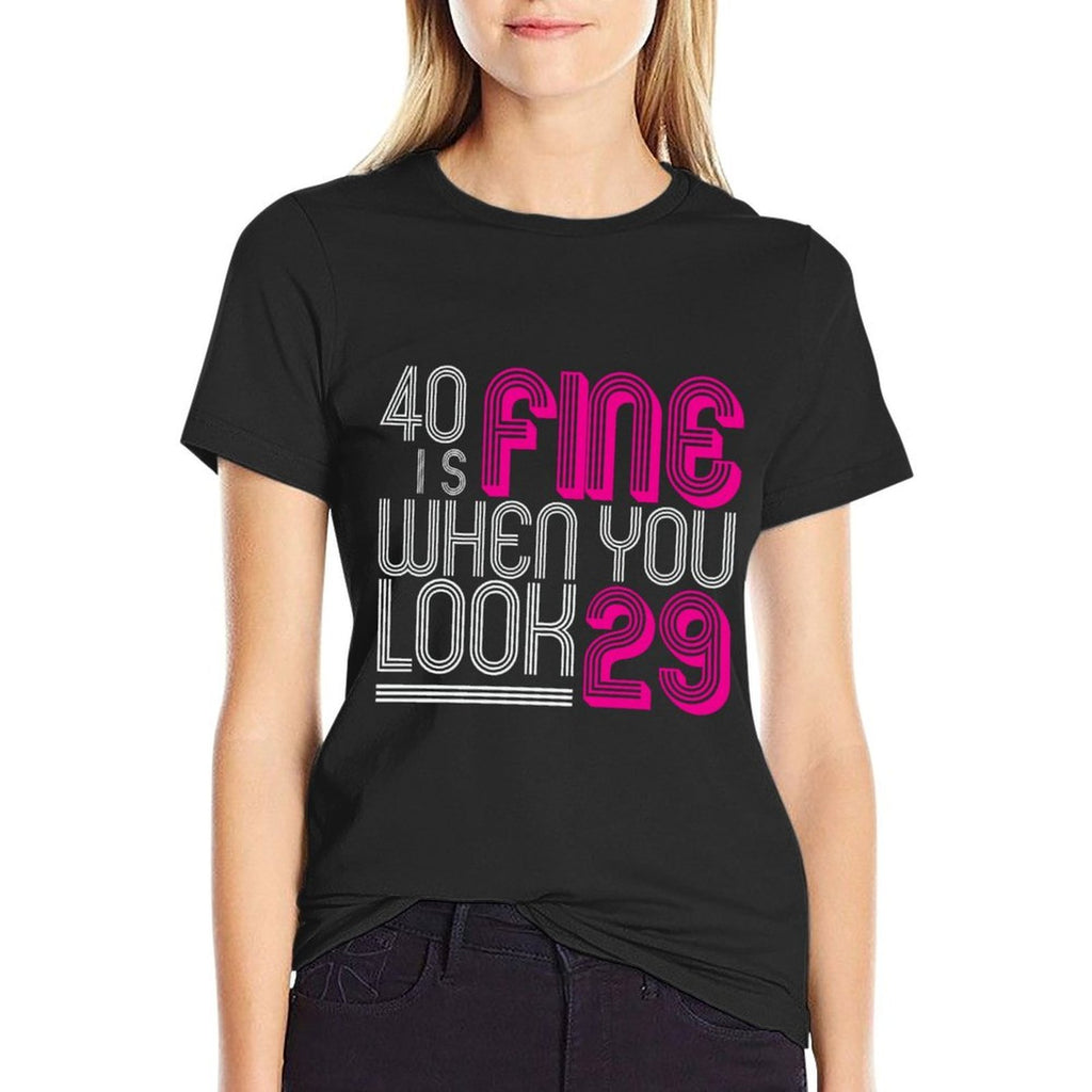 40th Birthday Gifts for Her Women Age 40 Year Old Mom 1982  Classic T-Shirt