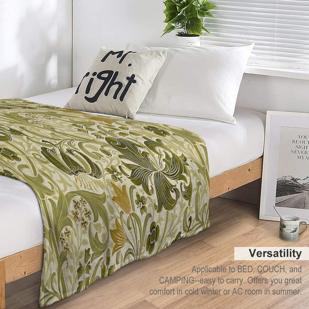 William Morris - Honeysucklea 'No,02. Lightweight Throw Blanket