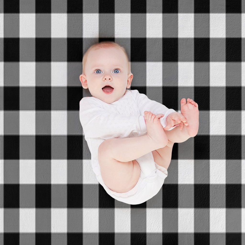 Black And White Gingham Checked Pattern Machine-washable Throw Blanket