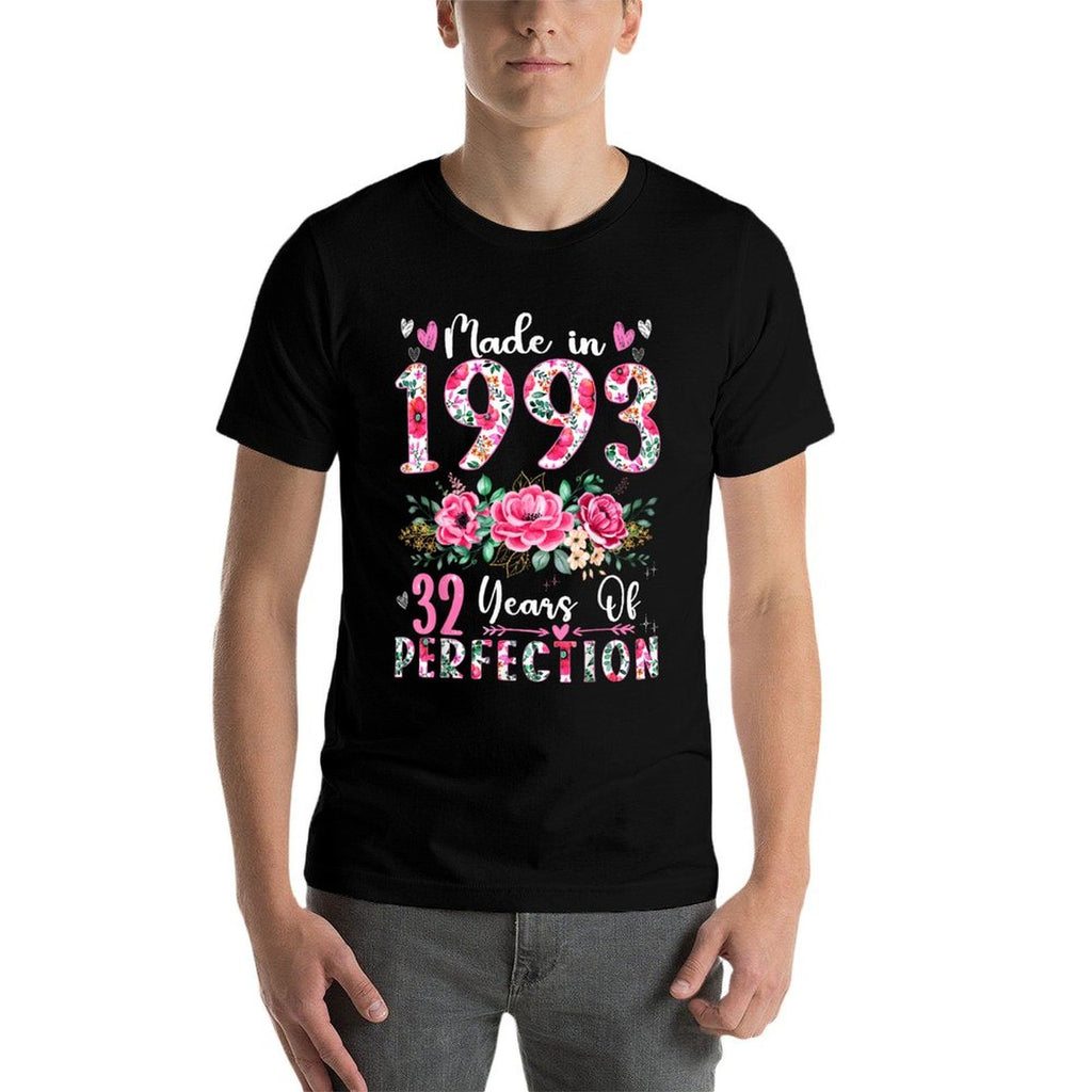 32 Year Old Made In 1993 Floral 32th Birthday Women  Oversized Silhouette T-Shirt