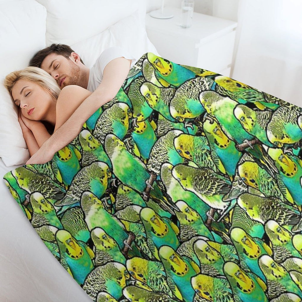 Budgie Pattern Machine-washable Throw Blanket