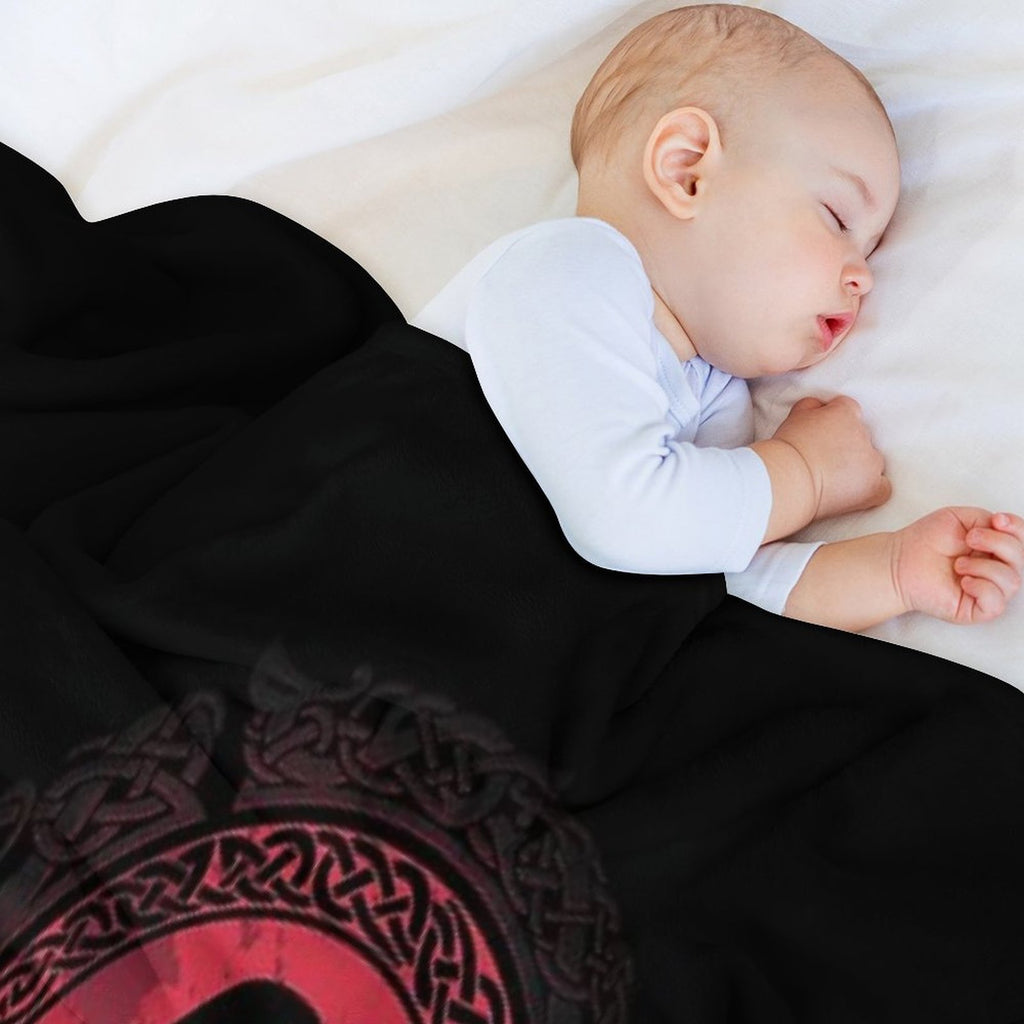 EDDA Plush Throw Blanket