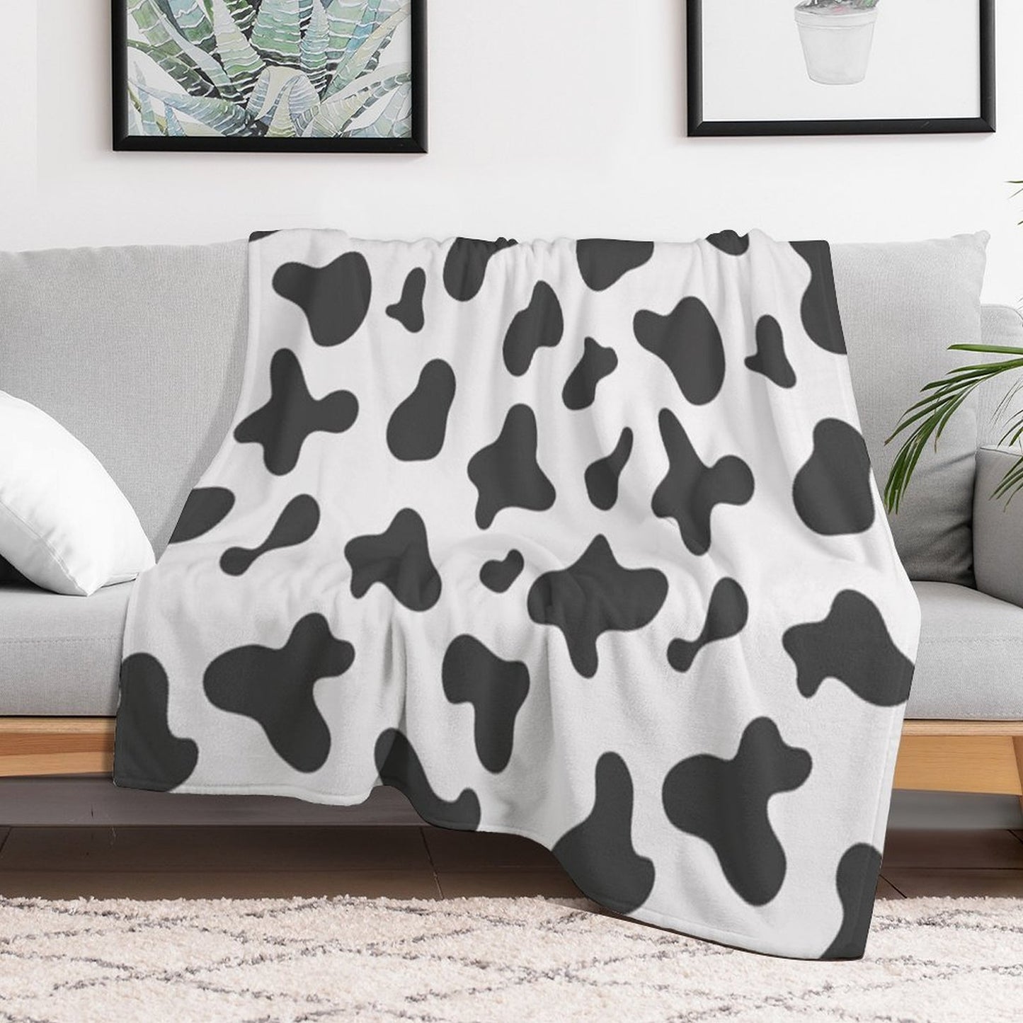 Kawaii Cow Pattern Lightweight Throw Blanket