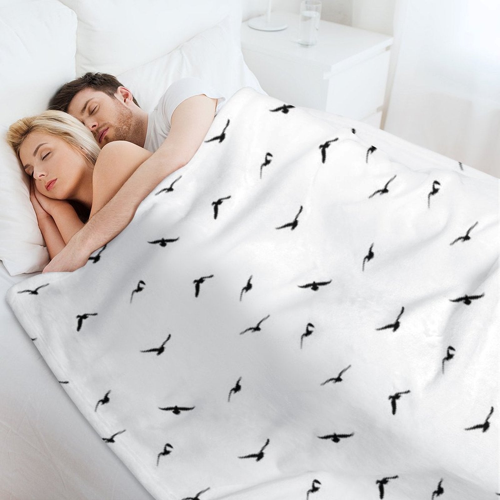 Flying Seagulls, Birds Shrink-resistant Throw Blanket