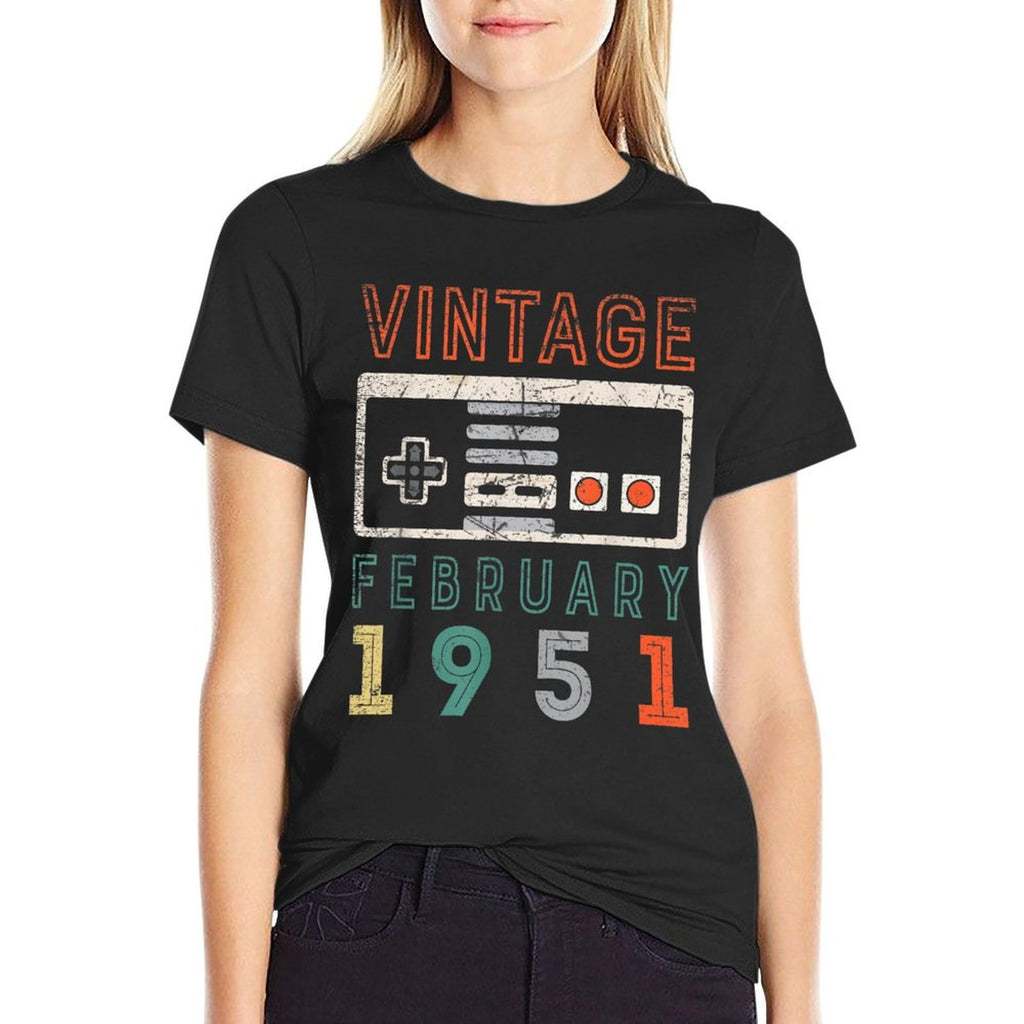 Vintage February 1951 70th Birthday 70 Year Old  Trendy Pattern T-Shirt