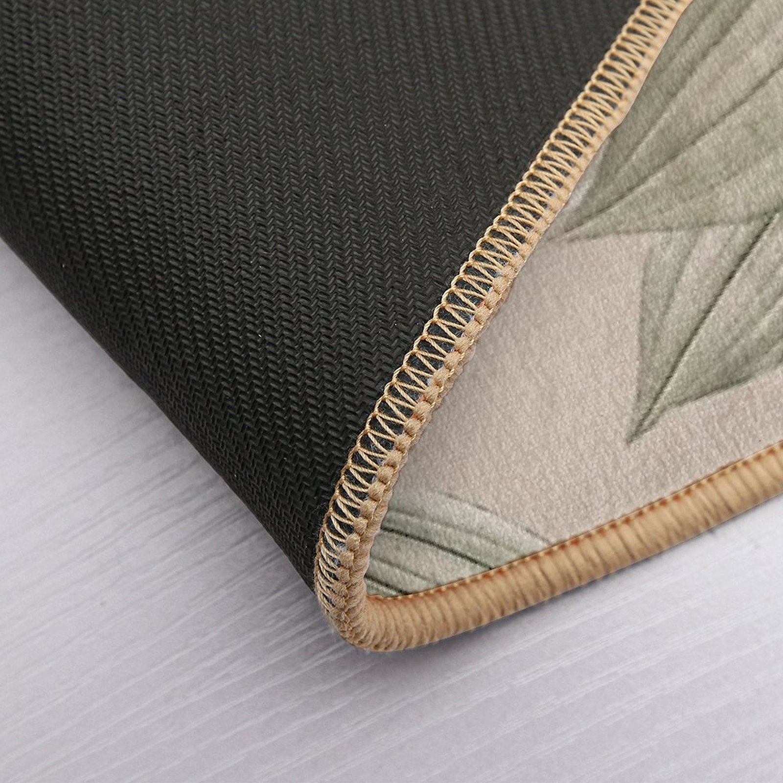 Tropical Leaves  Odorless Bath Mat