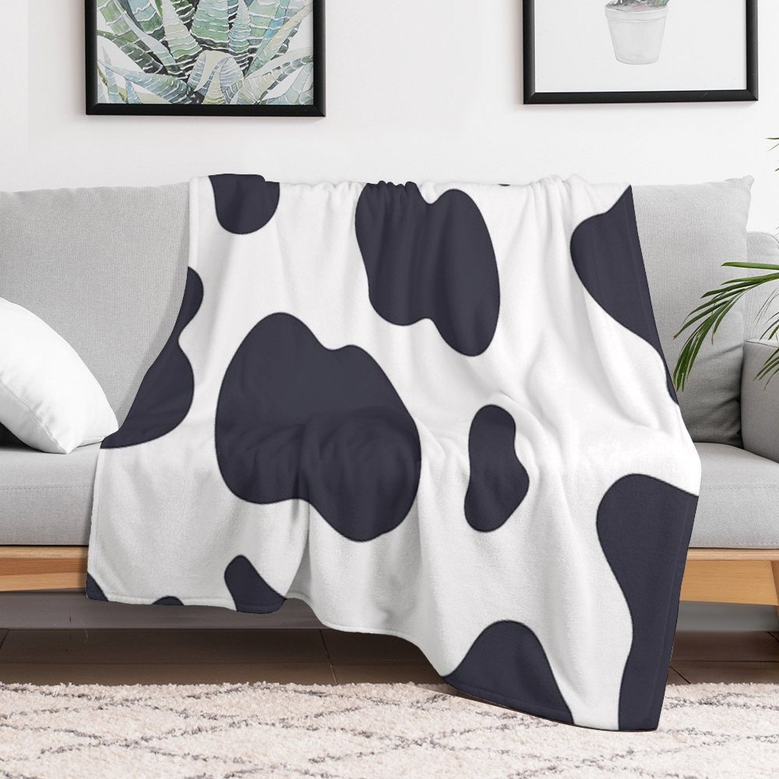 Cute Cow Pattern Animal Print Cow Spots Skin Cow Lover Lightweight Throw Blanket