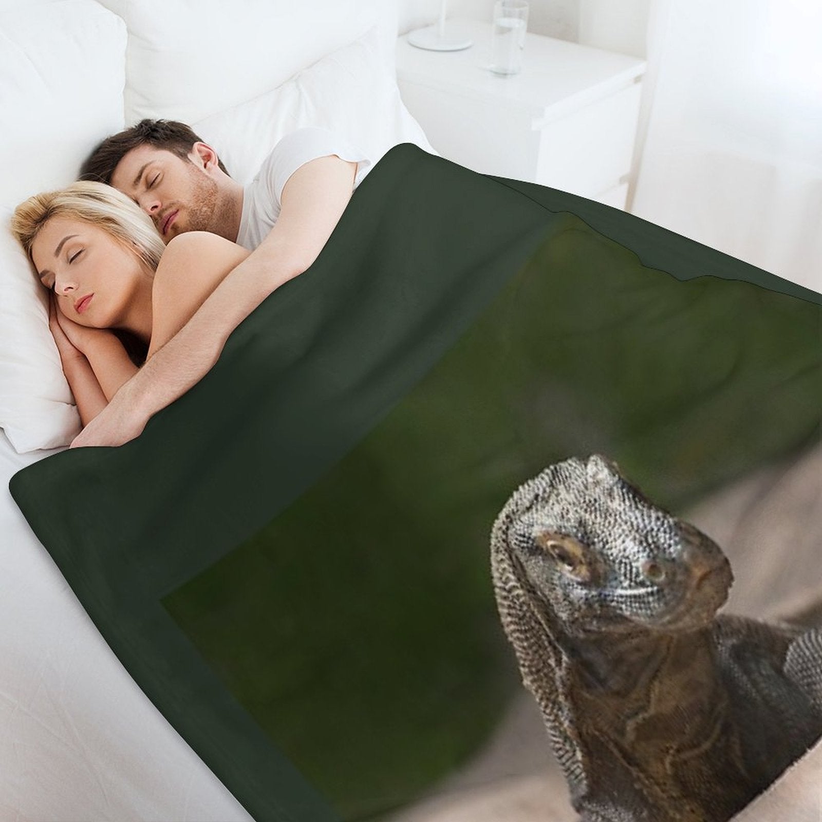 Komodo Monitor Dragon Velvety-soft Throw Blanket