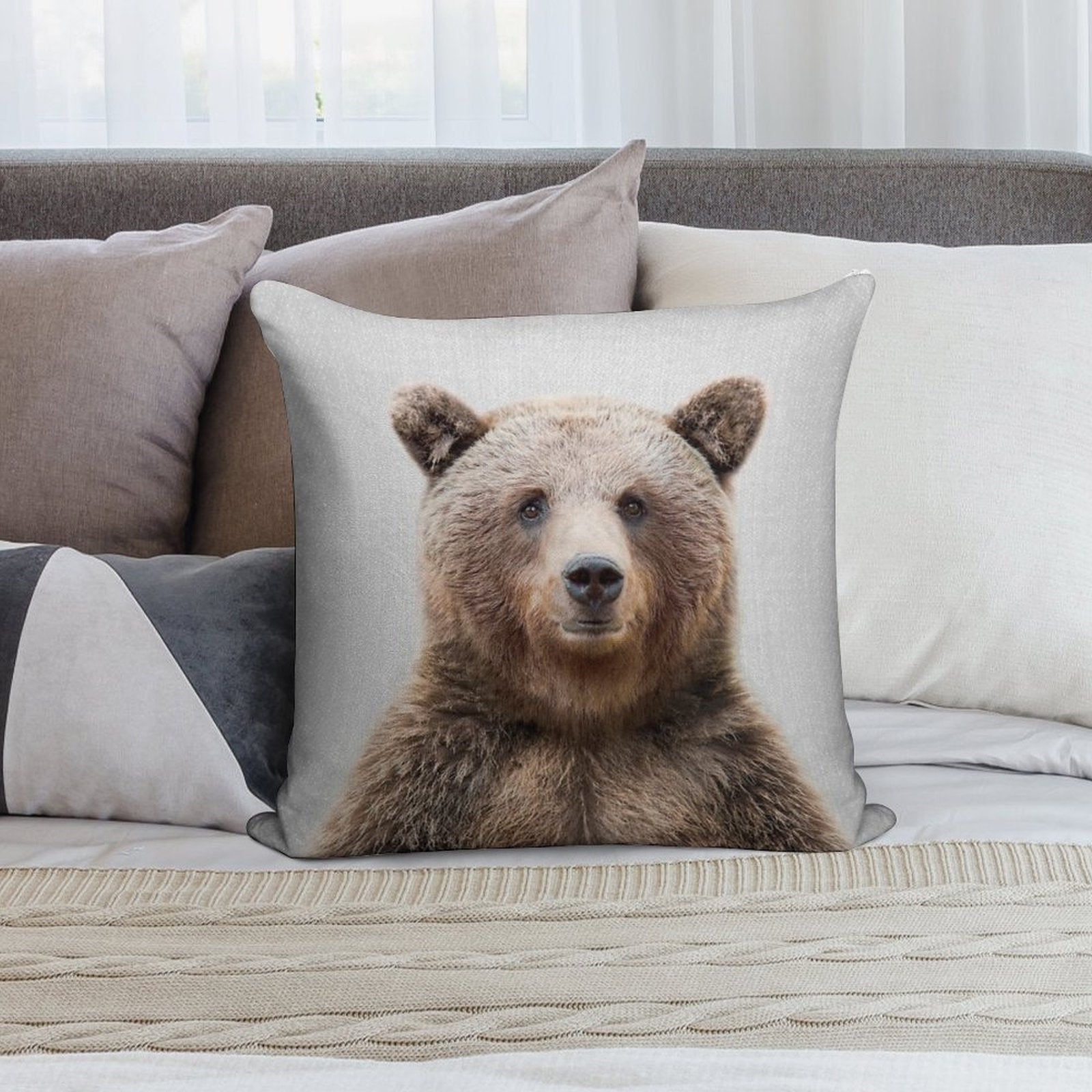 Grizzly Bear - Colorful Soft Reinforced Edging Throw Pillow