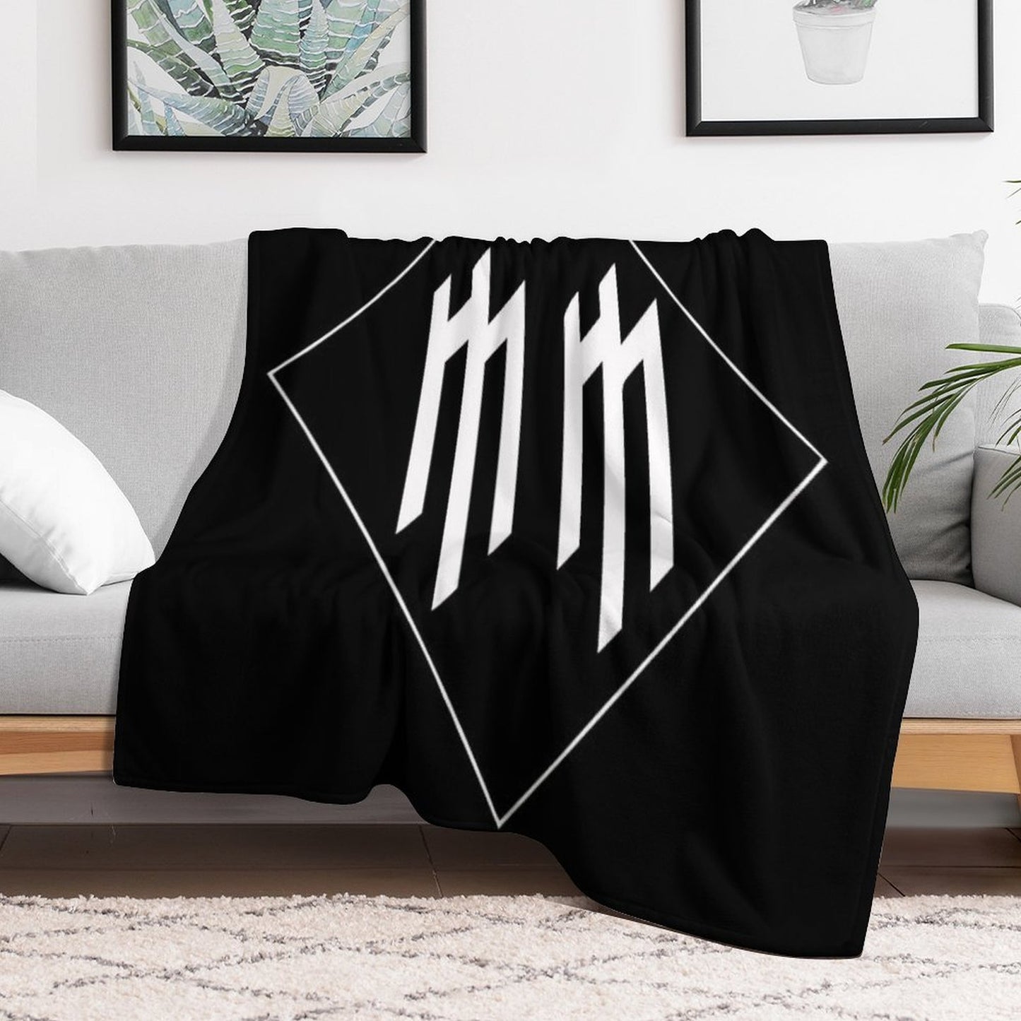 MM Logo Anti-pilling Throw Blanket