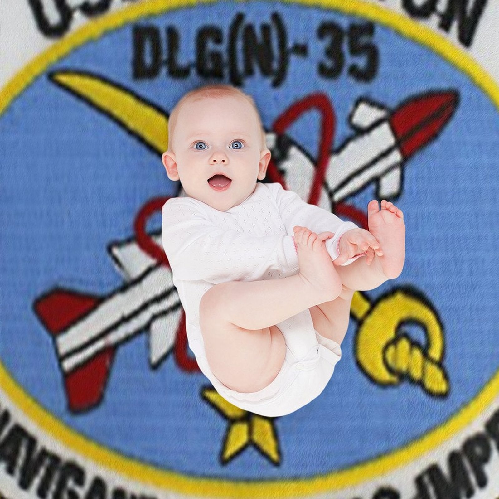 USS TRUXTUN (DLGN-35) SHIP'S STORE Machine-washable Throw Blanket