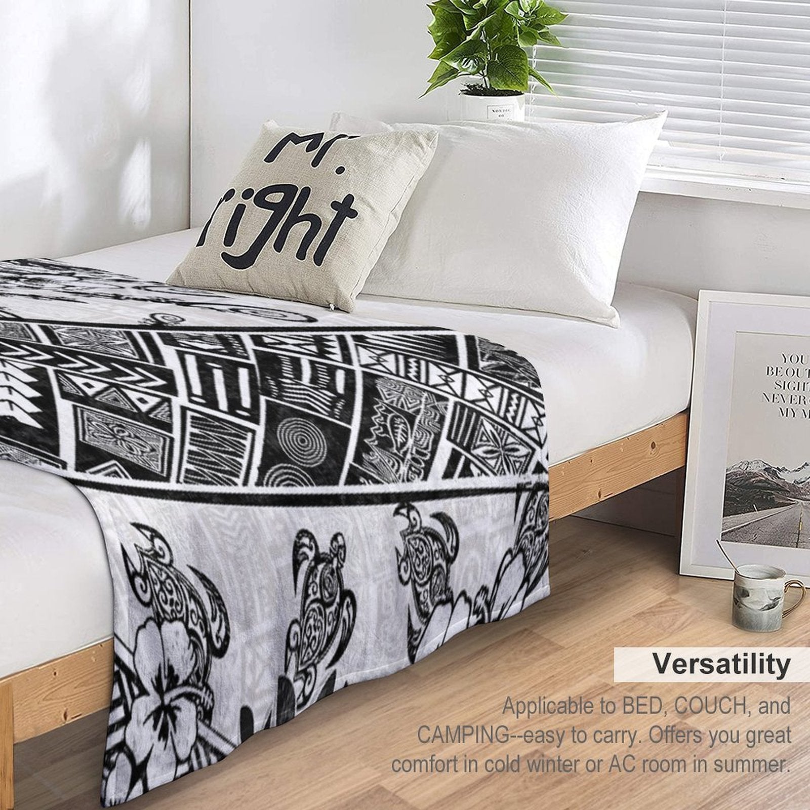Black And White Polynesian Tribal Distressed Gift-ready Throw Blanket