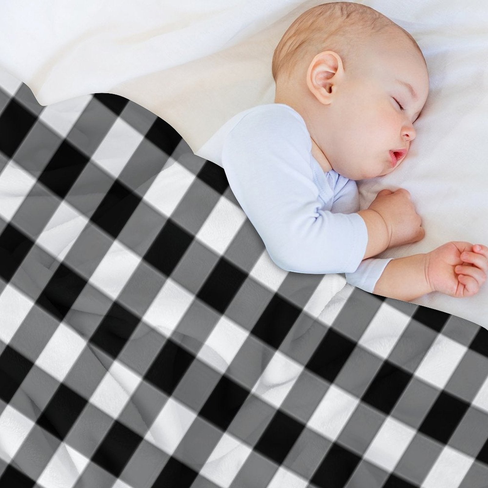 Black And White Gingham Checked Pattern Machine-washable Throw Blanket