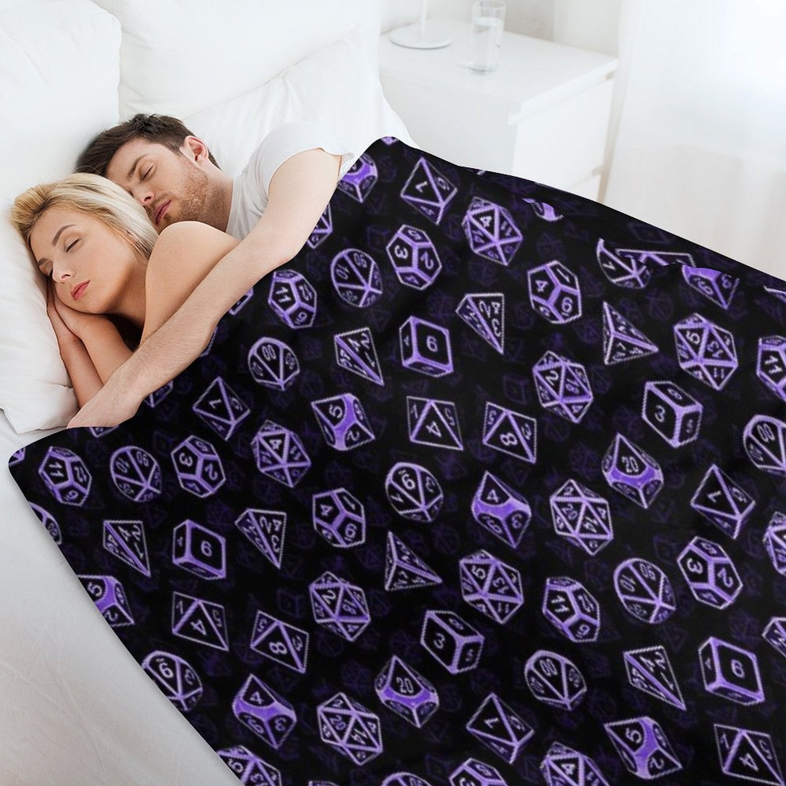 D20 Dice Set Pattern (Purple) All-season Throw Blanket