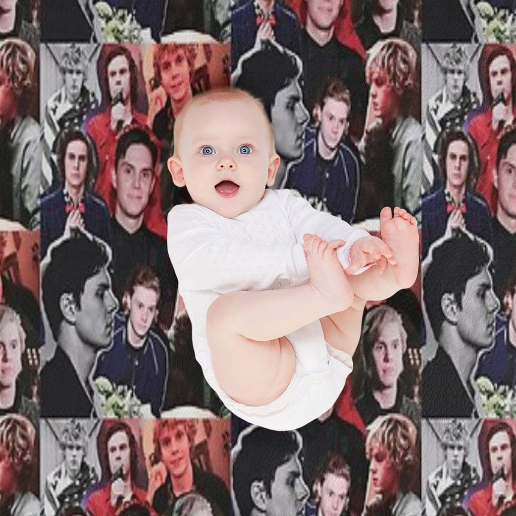Evan Collage Multi-functional Throw Blanket