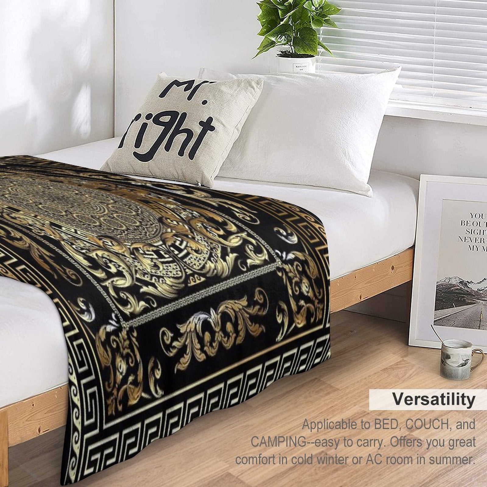Gold Ornate Baroque Gold Black Greek Meander Machine-washable Throw Blanket