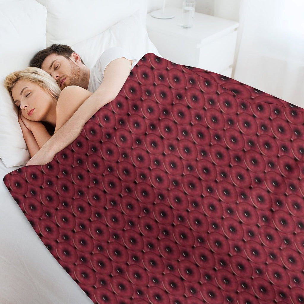 Red Eyes Lightweight Throw Blanket